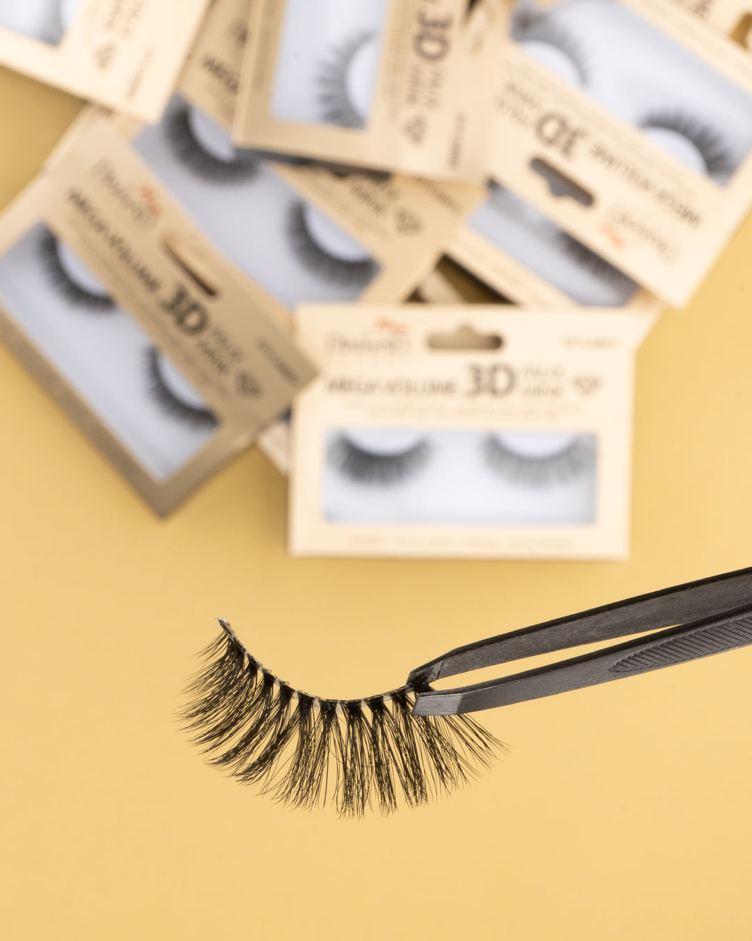 Diamond Mega Volume 3D Faux Mink Lashes Stye #613 – Wispy, Fluttery, Reusable, Dramatic Full Volume