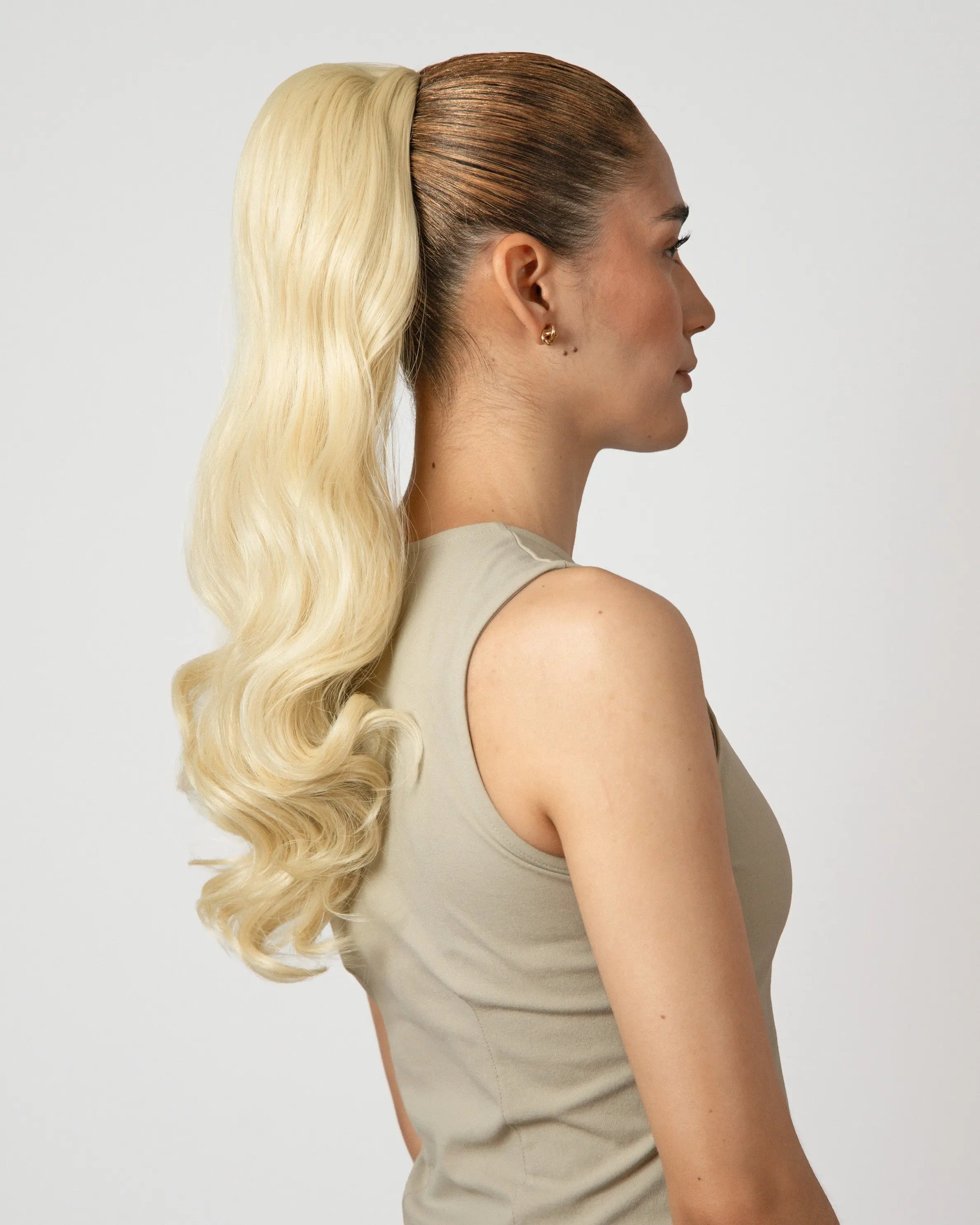 Premium Synthetic Drawstring Ponytail Mile 20” 